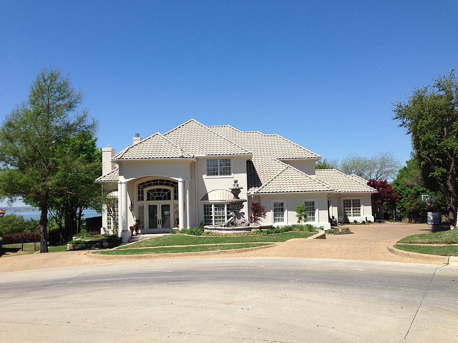 Aaron Lal property dealer